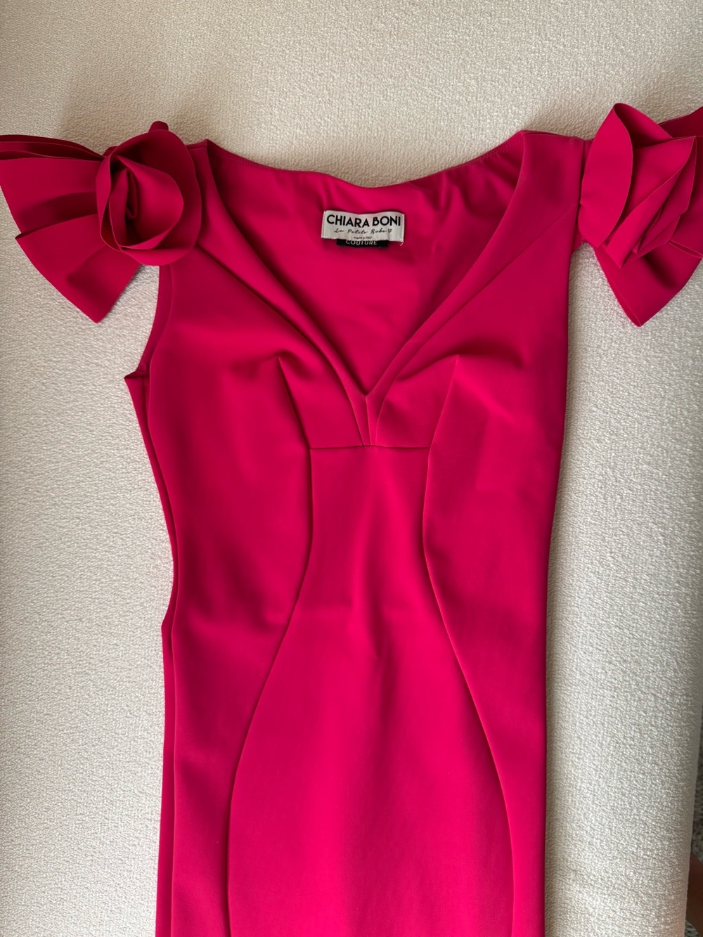 Chiara Boni Hot Pink V‑Neck Midi Dress with Rosette Cap Sleeves - Picture 2 of 5